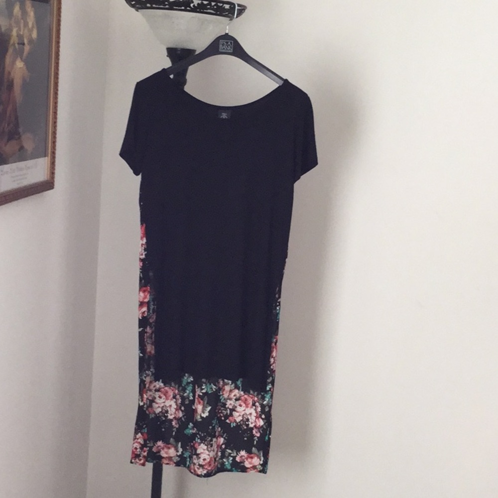Agnes and Dora hi low tunic